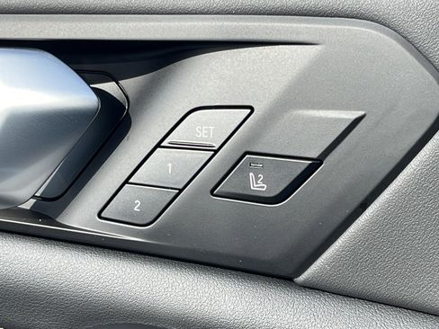 New 2026 BMW X5 xDrive50e w/ Climate Comfort Package image 16