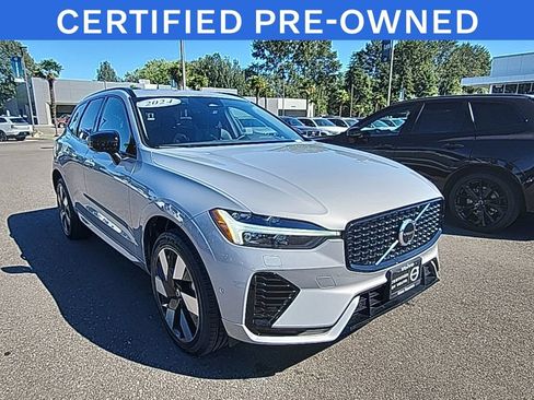 Certified 2024 Volvo XC60 T8 Plus w/ Protection Package Premier AWD/4WD image 6