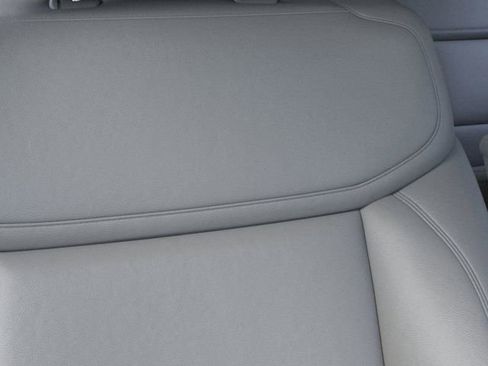 New 2026 Ford Expedition Active image 16