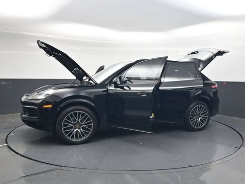 Used 2019 Porsche Cayenne AWD/4WD image 53