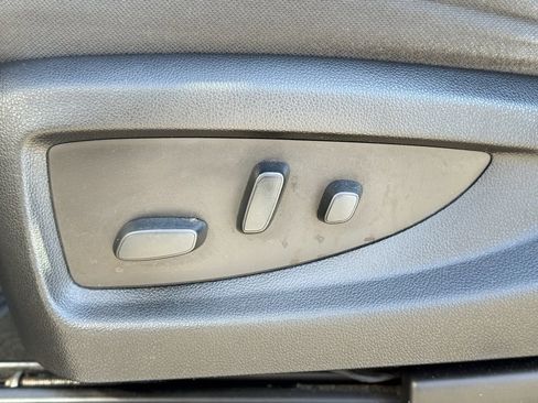 Used 2018 Chevrolet Silverado 1500 LT w/ LT Convenience Package image 21