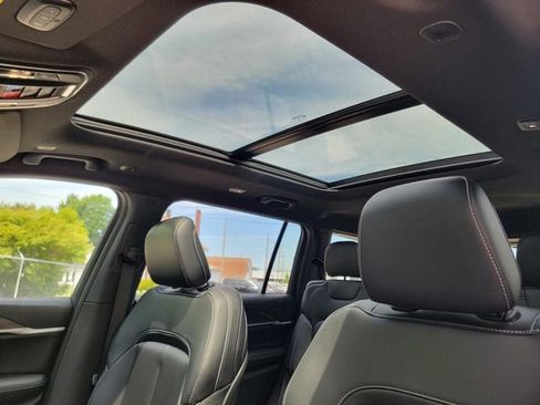 New 2026 Jeep Grand Cherokee L Limited AWD/4WD image 4