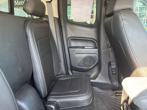 Used 2019 Chevrolet Colorado Z71 w/ LPO, Premium Interior Package image 24