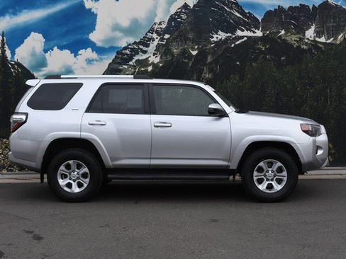 Certified 2021 Toyota 4Runner SR5 image 2