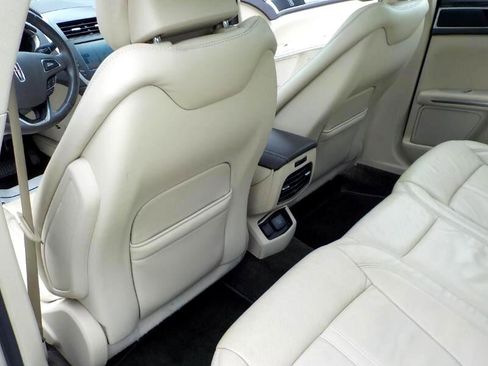 Used 2015 Lincoln MKZ Hybrid w/ Equipment Group 202A Reserve image 18