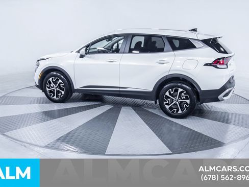 Used 2024 Kia Sportage EX AWD/4WD image 5