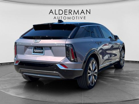 Used 2025 Cadillac Optiq Luxury 2 AWD/4WD image 5
