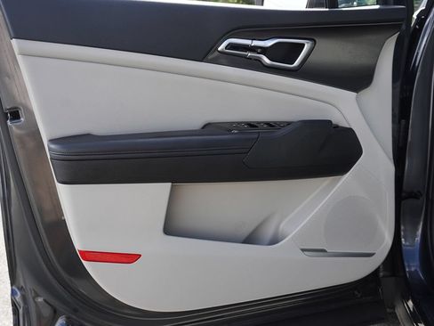 Used 2024 Kia Sportage EX FWD image 20