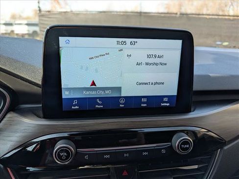 Used 2020 Ford Escape Titanium image 37