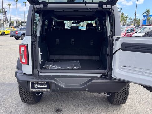 New 2026 Ford Bronco Badlands image 13