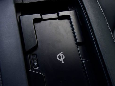 Certified 2022 Toyota Highlander XLE image 32