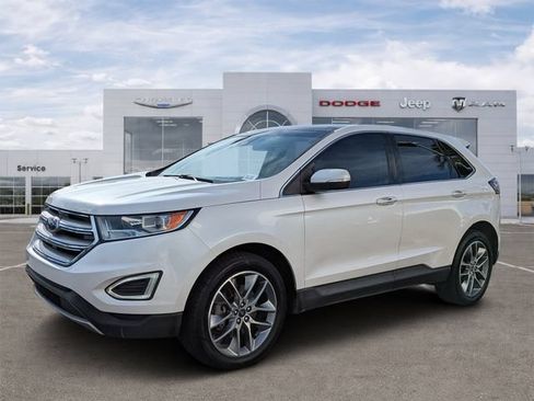Used 2018 Ford Edge Titanium w/ Equipment Group 301A AWD/4WD image 5