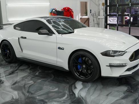 Used 2019 Ford Mustang GT Premium w/ Equipment Group 401A RWD image 22