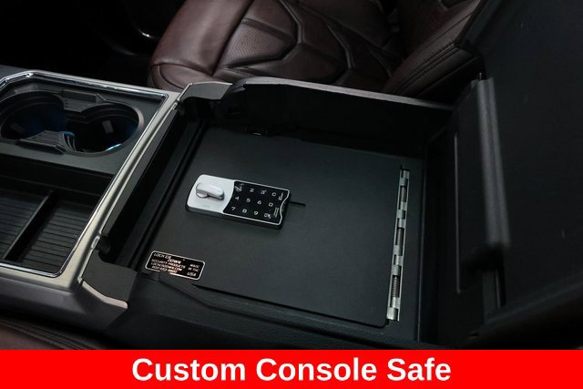 Used 2018 Ford F250 Platinum w/ Platinum Ultimate Package AWD/4WD image 19