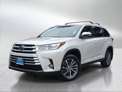 Used 2019 Toyota Highlander XLE