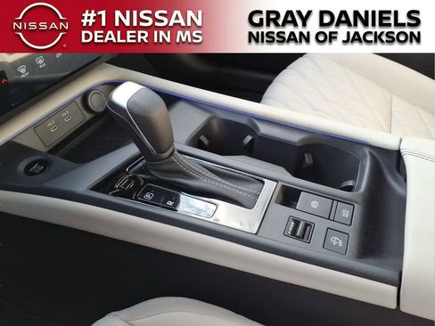 New 2026 Nissan Sentra SL w/ Floor Mat Package image 18