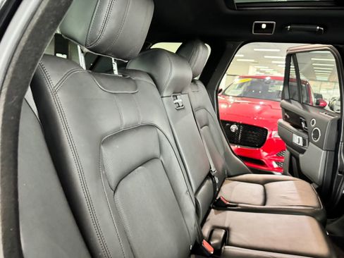 Used 2020 Land Rover Range Rover HSE AWD/4WD image 18