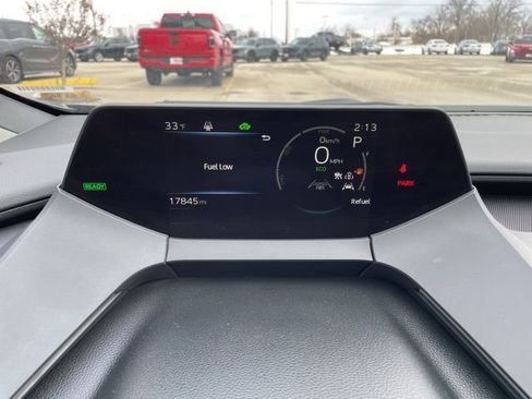 Used 2025 Toyota Prius LE image 25
