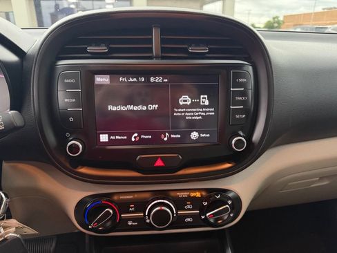 Used 2023 Kia Soul LX w/ LX Technology Package FWD image 26