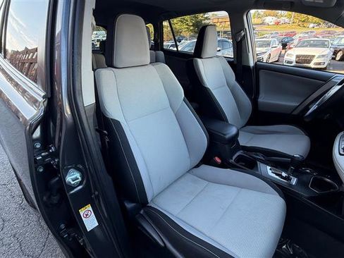 Used 2016 Toyota RAV4 XLE image 11