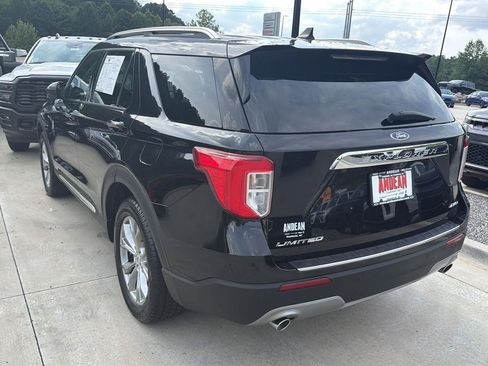 Used 2023 Ford Explorer Limited AWD/4WD image 7