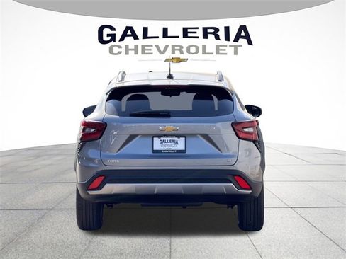 New 2026 Chevrolet Trax LT w/ LT Convenience Package image 6