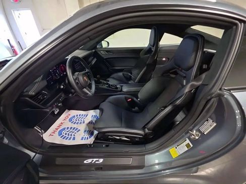 Used 2026 Porsche 911 GT3 RWD image 15
