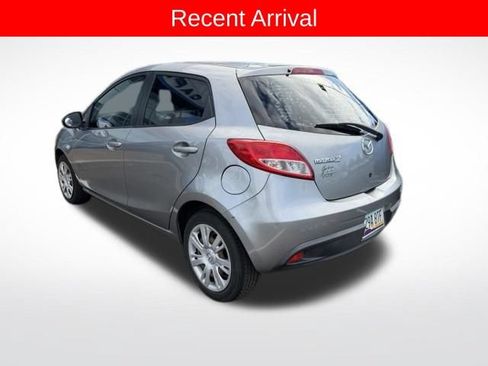 Used 2014 MAZDA MAZDA2 Sport FWD image 3