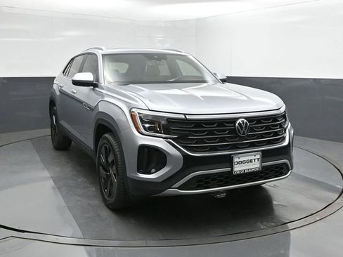 New 2026 Volkswagen Atlas Cross Sport SE image 22