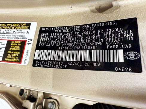 Used 2011 Toyota Camry LE image 32