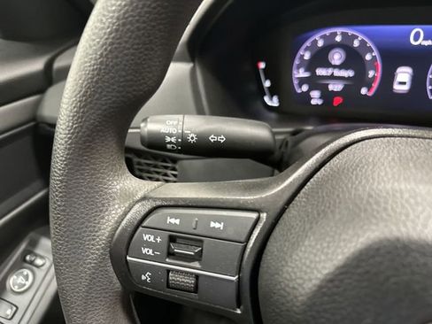 Used 2023 Honda Accord EX image 38