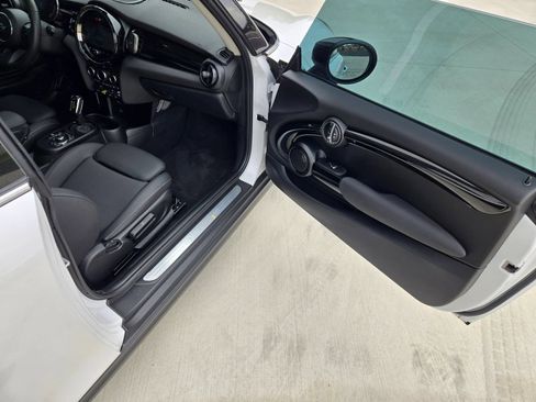 Used 2024 MINI Cooper SE FWD image 19