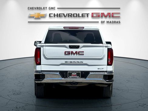 Used 2024 GMC Sierra 1500 SLT image 4