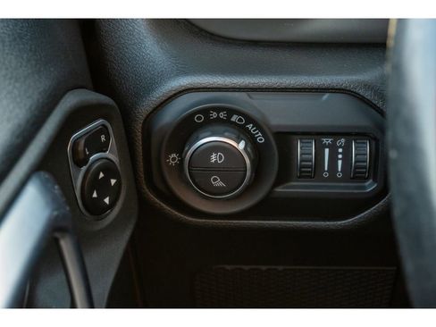 Used 2020 Jeep Gladiator Sport w/ Quick Order Package 24S image 26