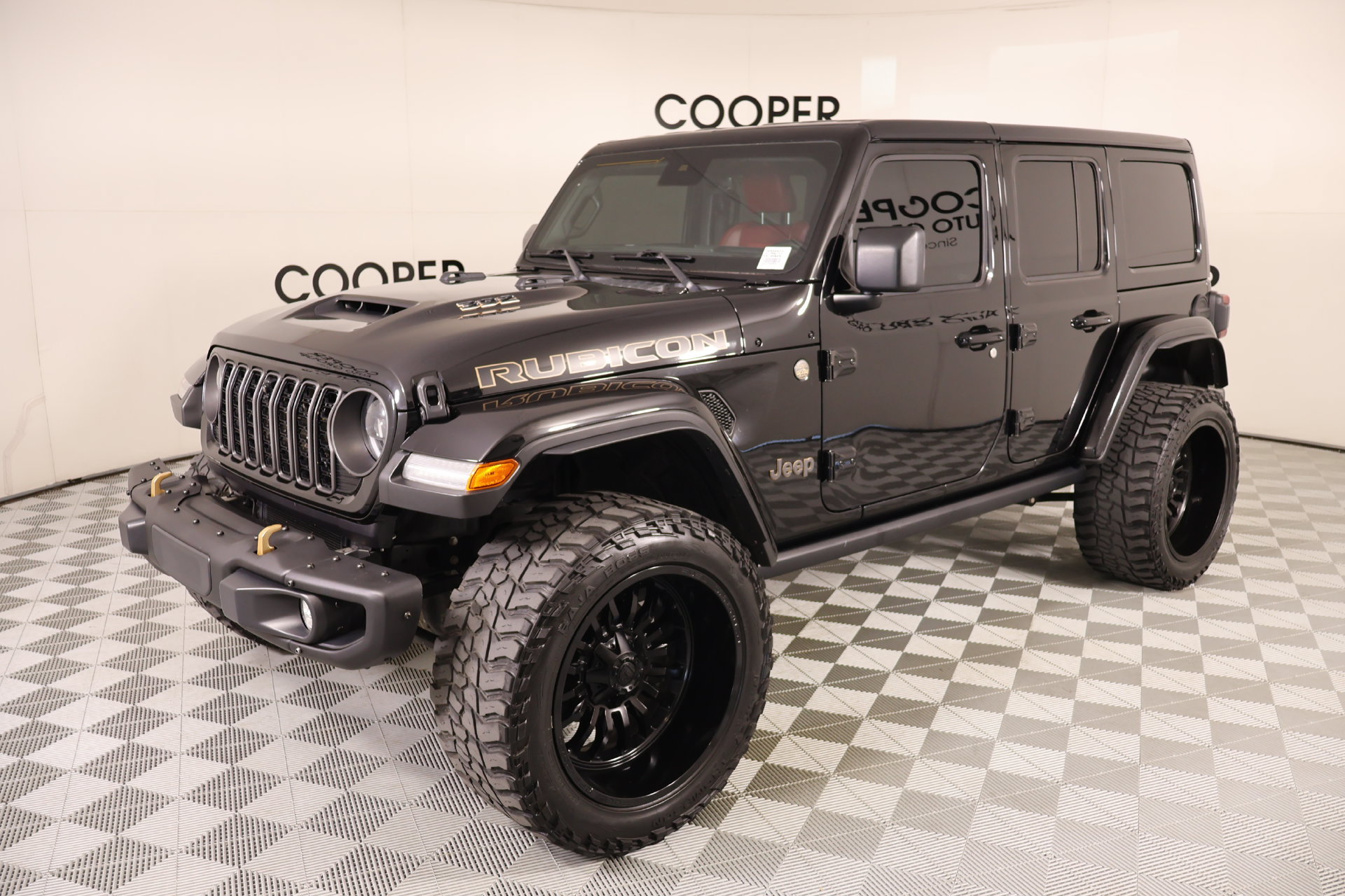 Used 2024 Jeep Wrangler Unlimited Rubicon 392 AWD/4WD image 11