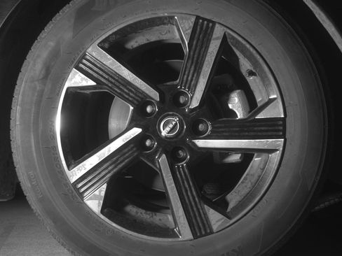 Used 2025 Nissan Sentra SV FWD image 13