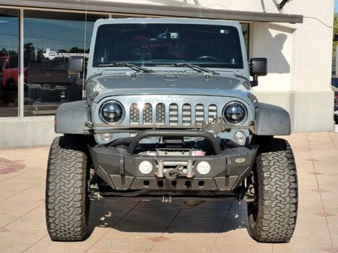 Used 2014 Jeep Wrangler Unlimited Rubicon w/ Dual Top Group image 2