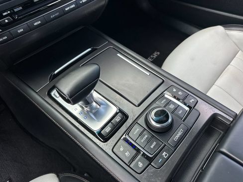 Used 2019 Genesis G80 3.3T Sport image 21