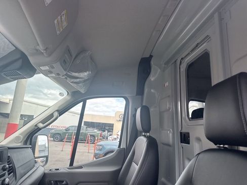 Used 2024 Ford Transit 250 148 Medium Roof w/ Load Area Protection Package RWD image 10