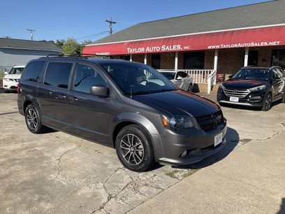 Used 2019 Dodge Grand Caravan SXT w/ Blacktop Package