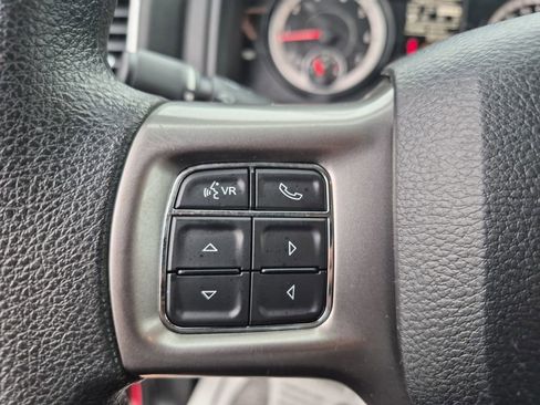 Used 2021 RAM 1500 Classic SLT AWD/4WD image 15
