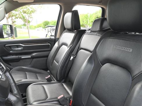 Used 2019 RAM 1500 Laramie image 11