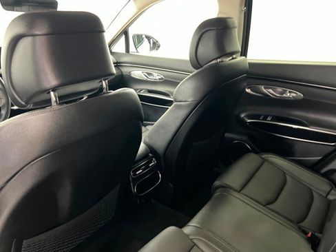 Used 2022 Genesis GV70 2.5T image 19