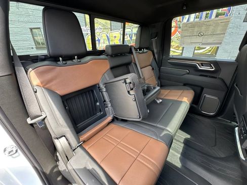 New 2026 Chevrolet Silverado 3500 High Country w/ Technology Package AWD/4WD image 10