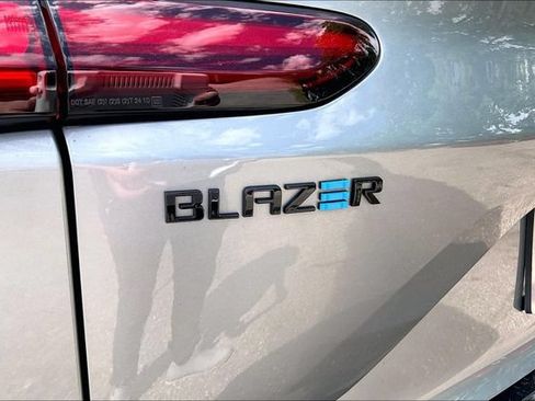 Certified 2024 Chevrolet Blazer EV RS AWD/4WD image 8