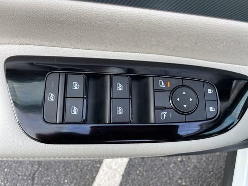 New 2026 Nissan Murano SL image 9