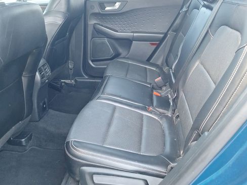 Certified 2020 Ford Escape Titanium AWD/4WD image 16