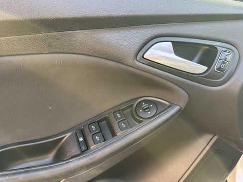 Used 2016 Ford Focus SE image 13