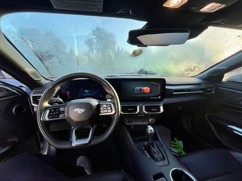 Used 2024 Ford Mustang GT Premium image 7