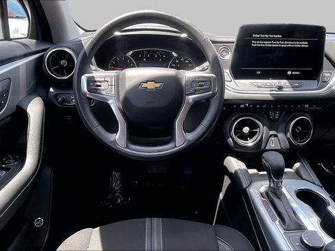 Used 2023 Chevrolet Blazer LT w/ Convenience Package FWD image 6